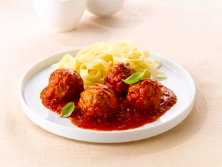 BALLETJES IN TOMATENSAUS