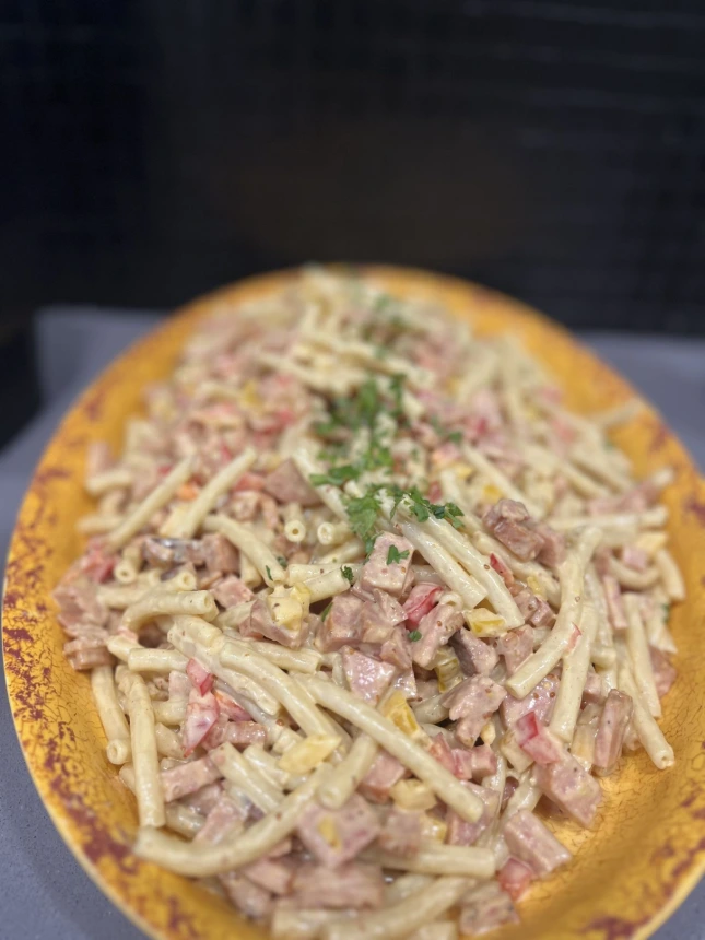 PASTA SALADE MET GRILLWORST